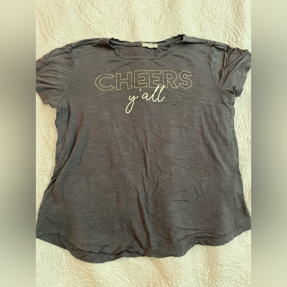 Cheers Y’all graphic tee size medium